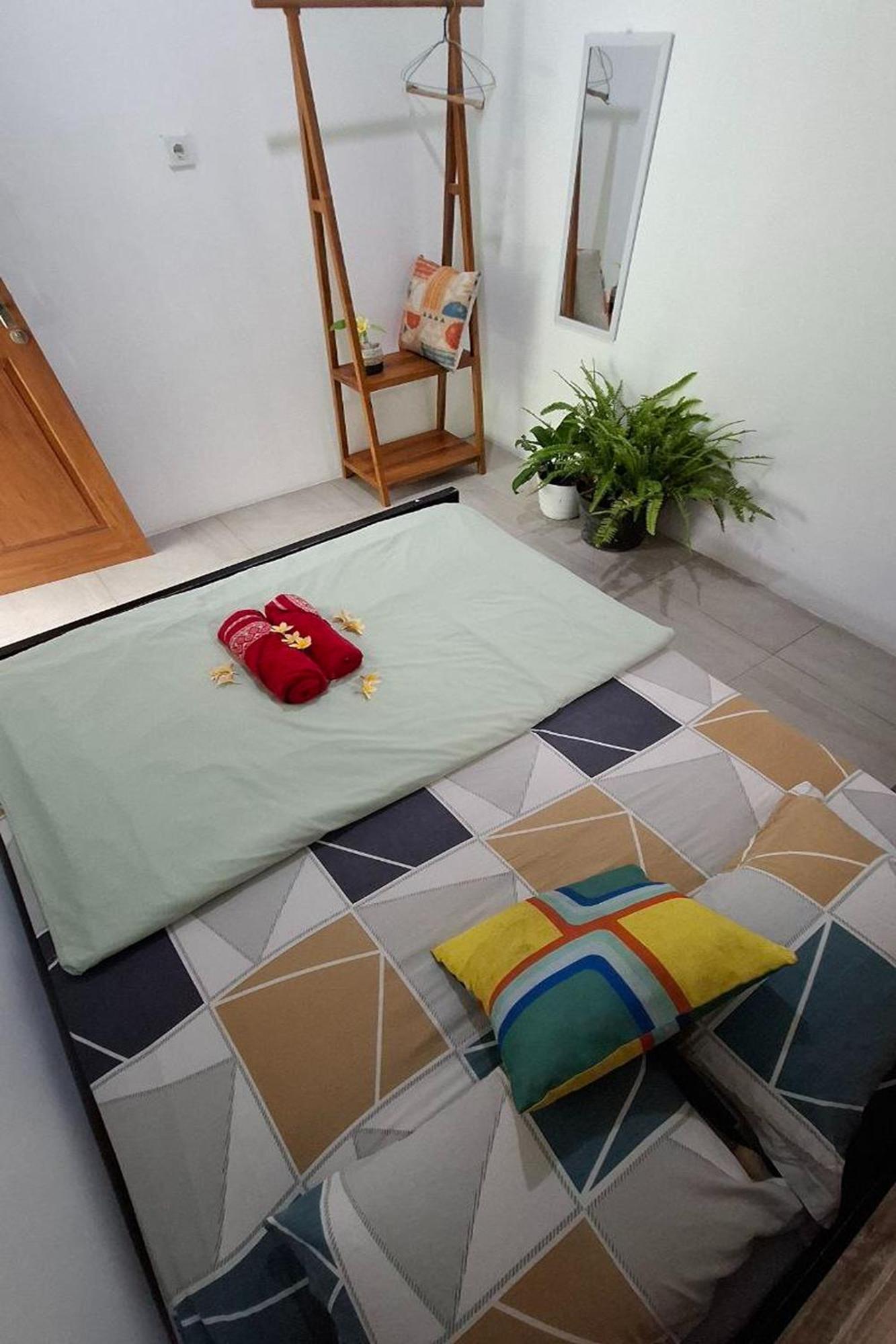 Ferienwohnung Bring In House Yogyakarta Exterior foto